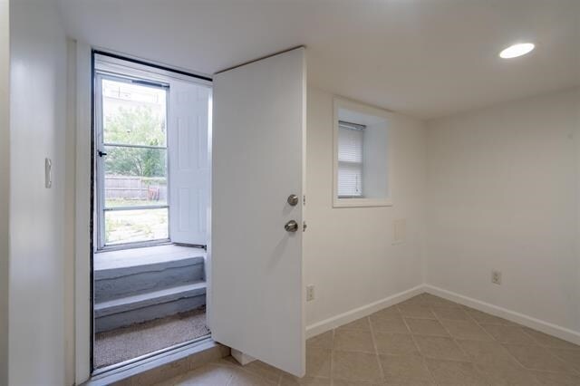 Building Photo - 150 19th St