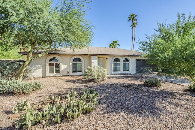 Primary Photo - 10207 S 43rd Pl