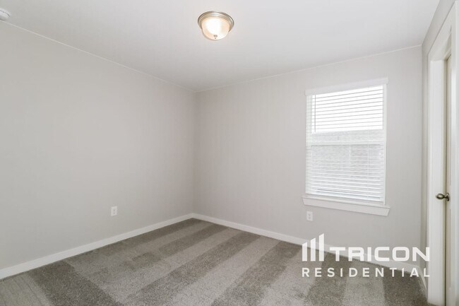 Building Photo - 509 Raglands Rd