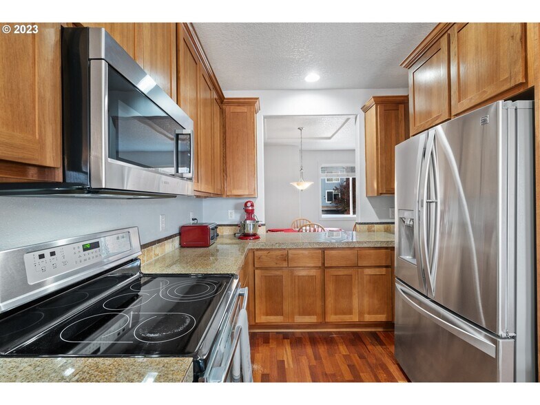 Building Photo - 3509 NE 80th St