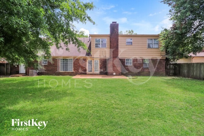 Building Photo - 2801 Emerald St