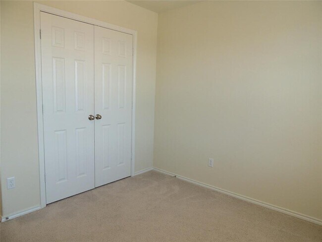 Building Photo - 241 Cascata Way