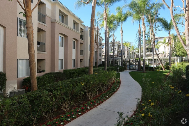 Aventine At Aliso Viejo Aliso Viejo Ca Apartment Finder
