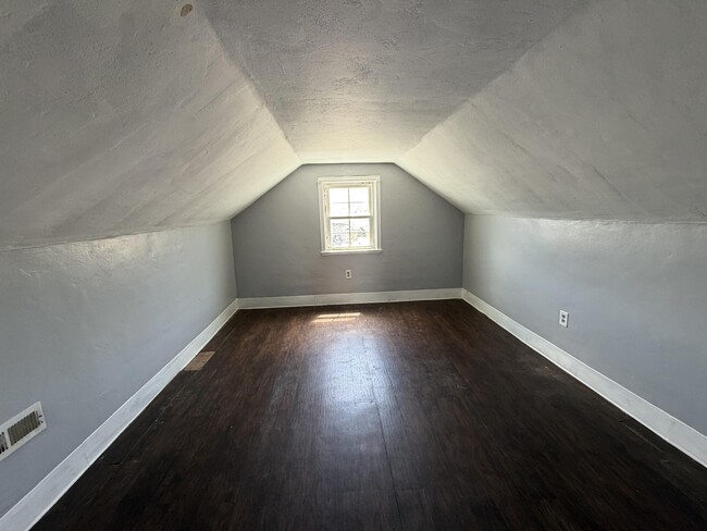 Building Photo - 2205 Plantation Rd NE