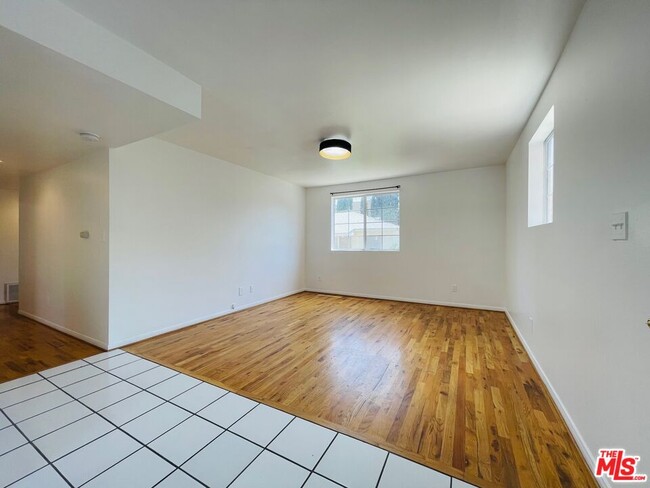 Building Photo - 5029 Klump Ave