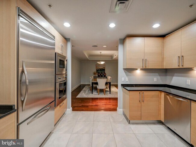 Building Photo - 801 Key Hwy