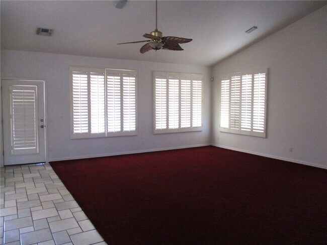 Building Photo - 2902 Desert Vista Dr