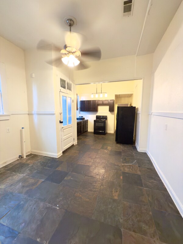 Building Photo - 3020 General Taylor St