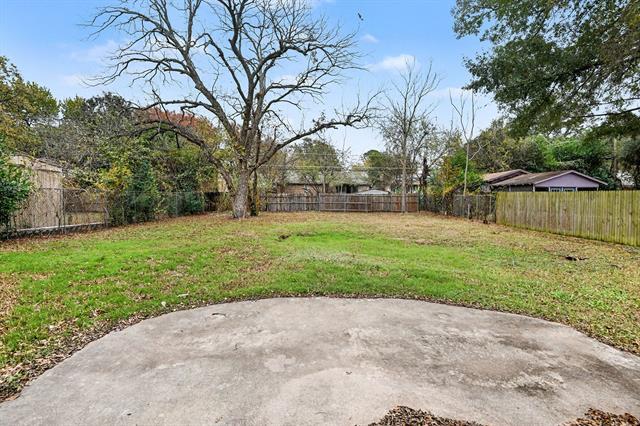 Building Photo - 2705 Warren Ln