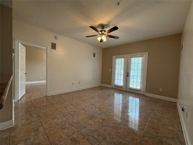 Building Photo - 14304 Fredricksburg Dr