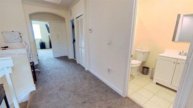 Building Photo - 1420 SE 26th Ave