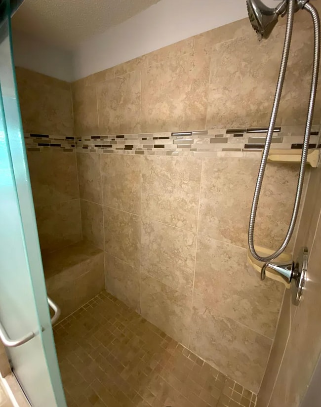 Building Photo - 4190 Royal Regency Cir NW
