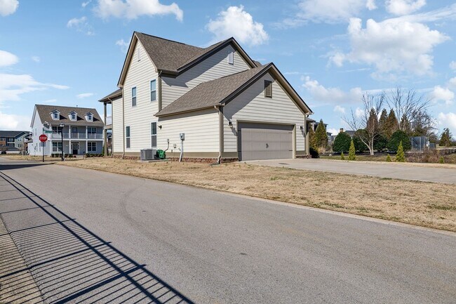 Building Photo - 1222 Westlawn Blvd