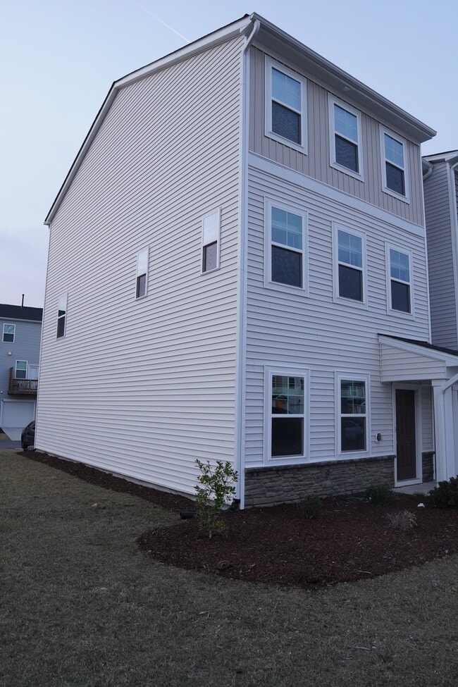 Building Photo - 2626 Chert Ln