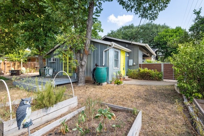 Building Photo - 5500 Westminster Dr