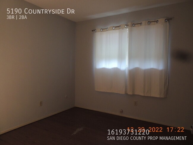Building Photo - 5190 Countryside Dr