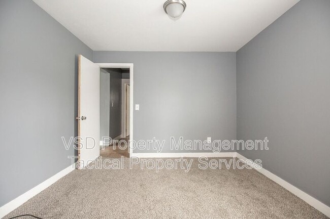 Building Photo - 3486 W 60th St