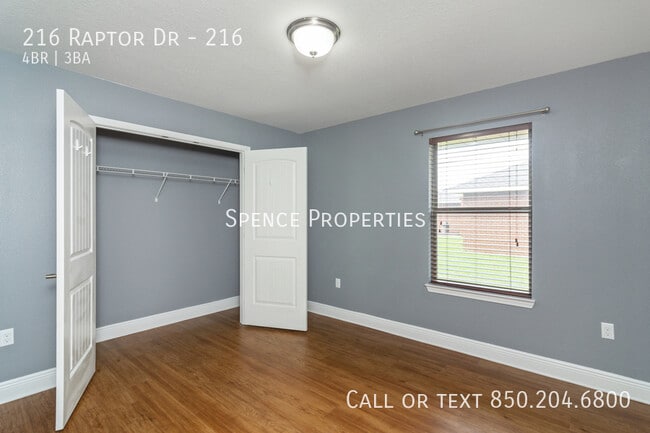 Building Photo - 216 Raptor Dr