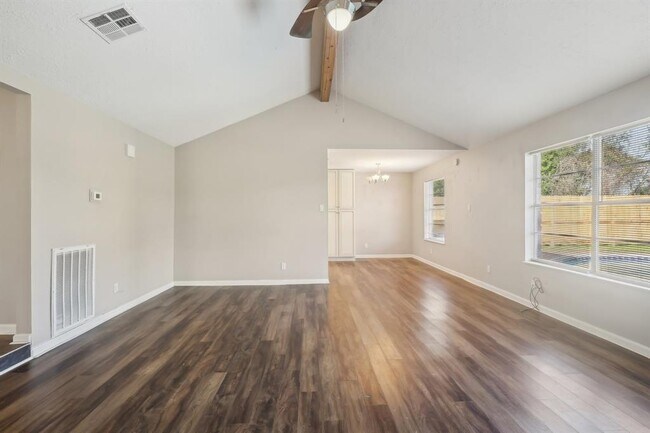 Building Photo - 3212 Wavecrest St