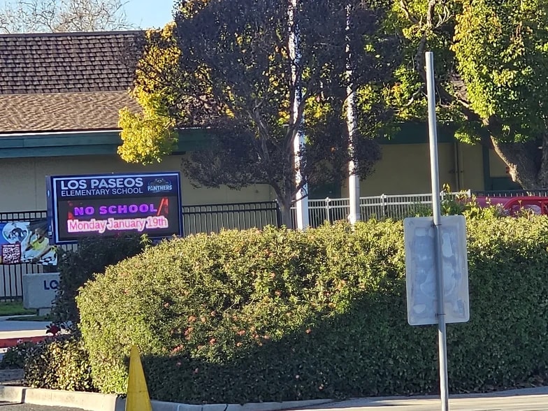 Building Photo - 130 Avenida Espana