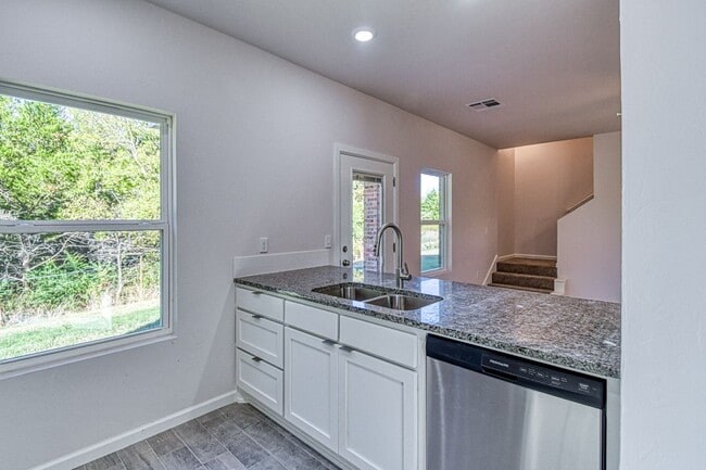 Building Photo - Brand New Construction! Lawn care included!