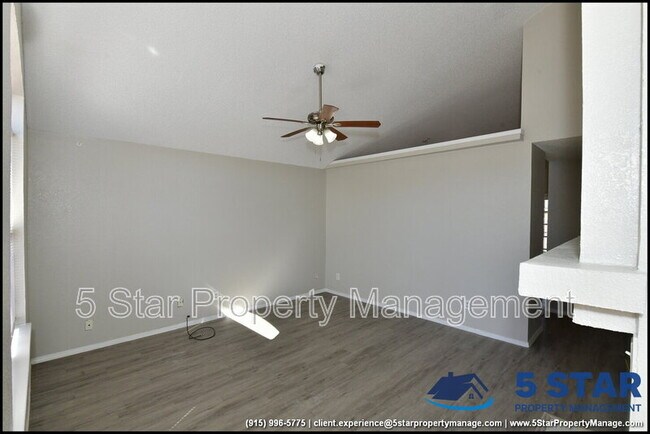 Building Photo - 12257 Robert Dahl Dr