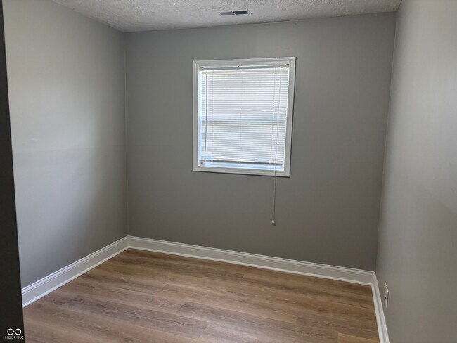 Building Photo - 8231 E 50th St