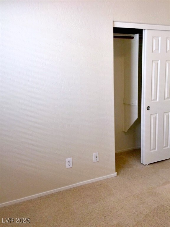 Building Photo - 6828 Woodland Vase Ct