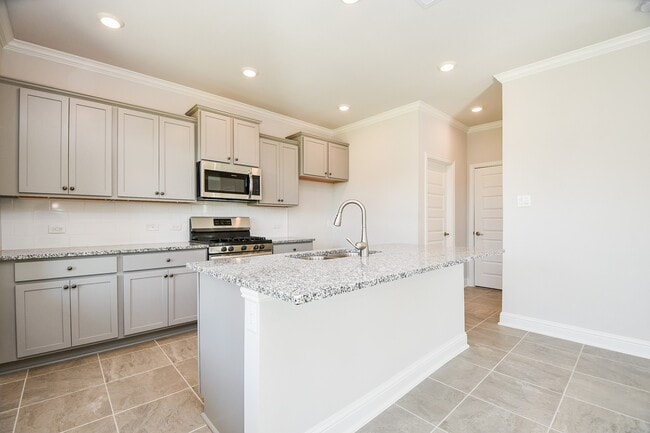 Building Photo - 423 Long Beach Bay Dr