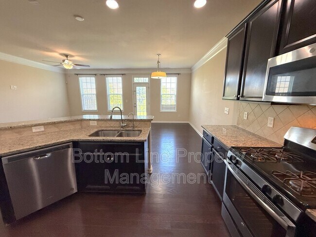 Building Photo - 9625 Camberley Ave NW