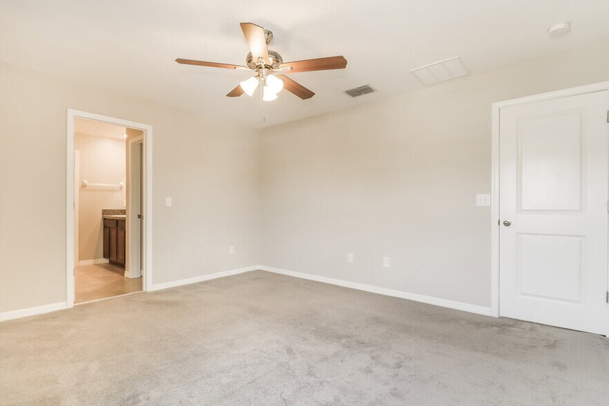 Building Photo - 10153 Golden Wonder Ln