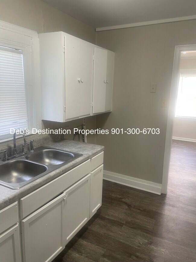 Building Photo - 3468 Radford Rd