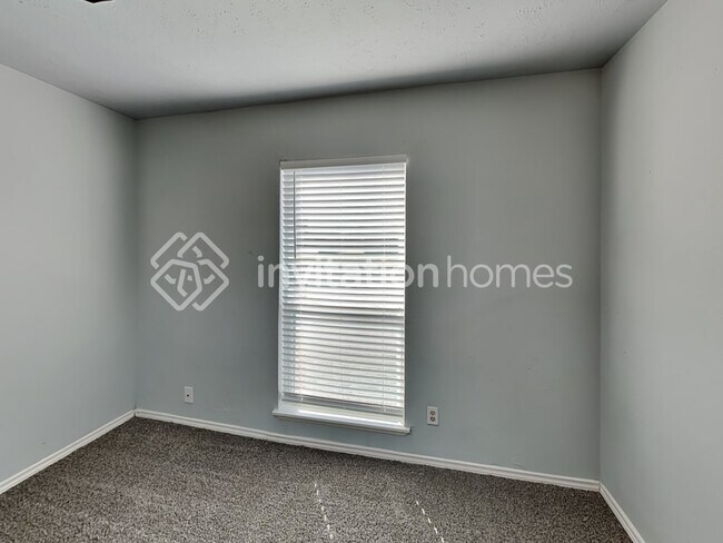 Building Photo - 5416 Rice Dr
