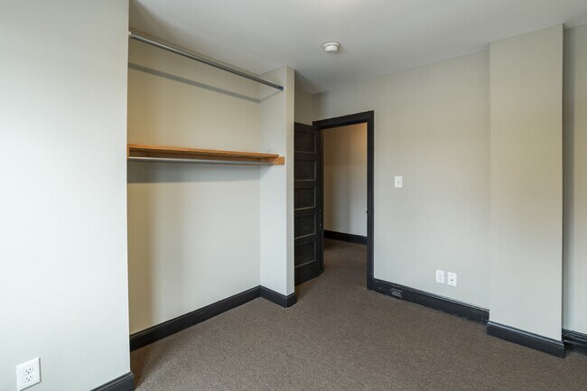 Building Photo - 5700 N 20th St