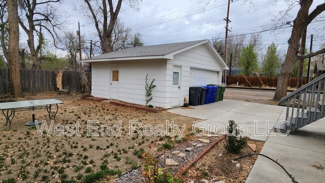 Building Photo - 1023-1029 N Washington Ave