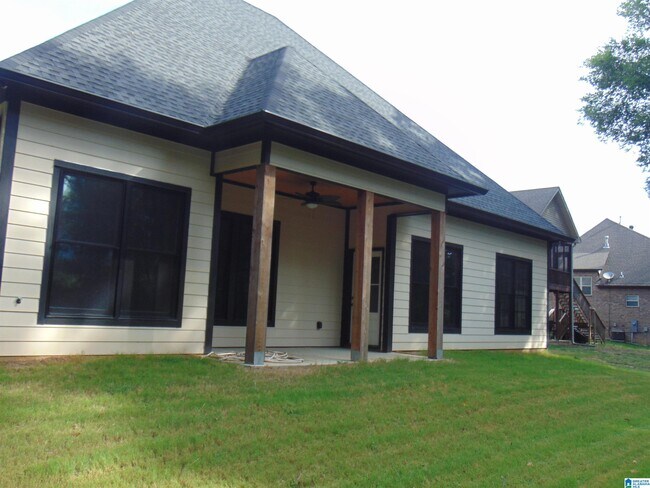 Building Photo - 117 Melbourne Cir