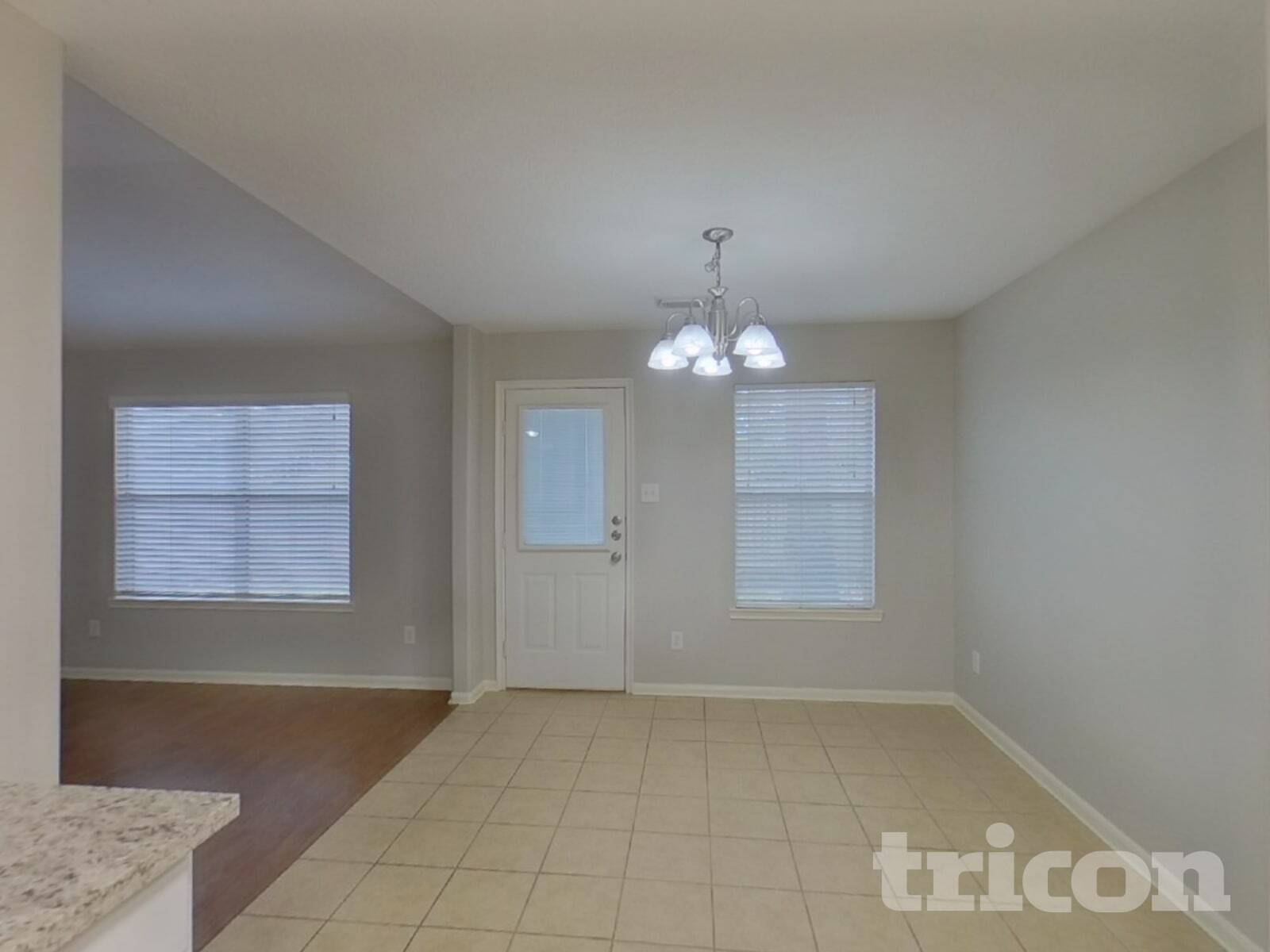 Building Photo - 14045 Buckskin Dr