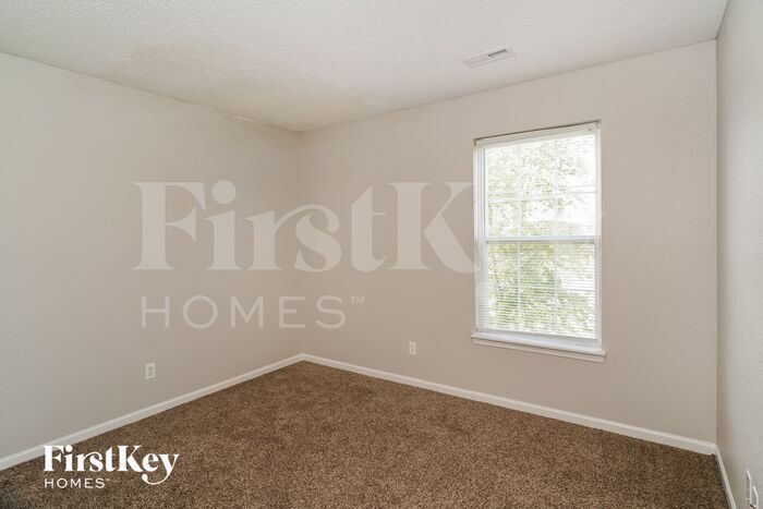 Building Photo - 8142 Corktree Dr