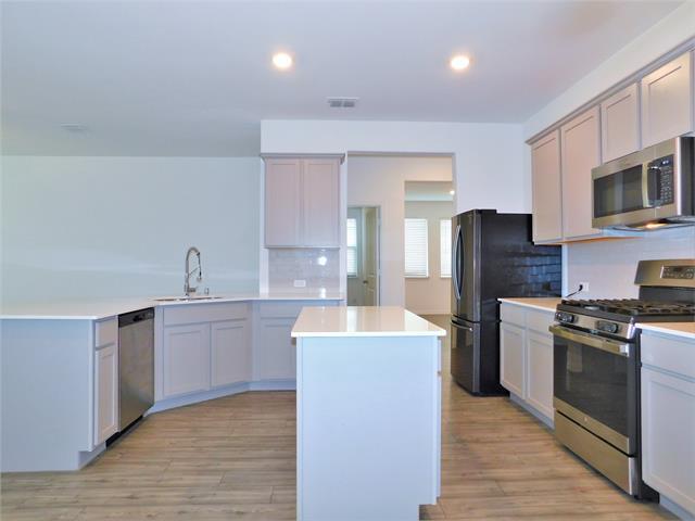 Building Photo - 1720 Da Vinci Dr