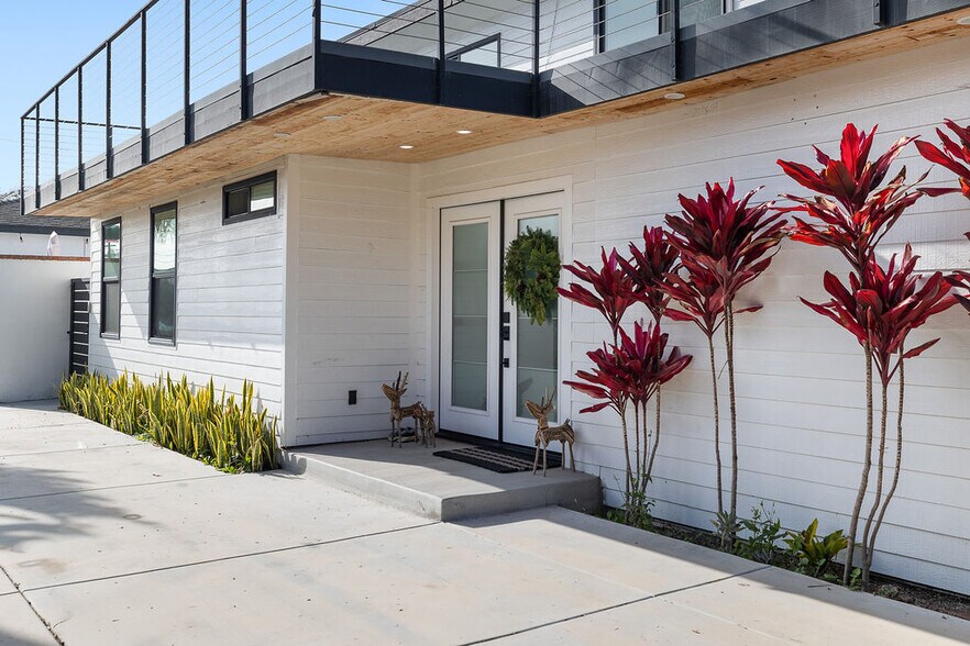 Building Photo - 236 Camellia Ln