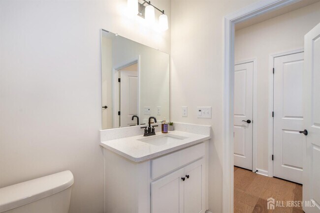 Building Photo - 222 Jessie Pl