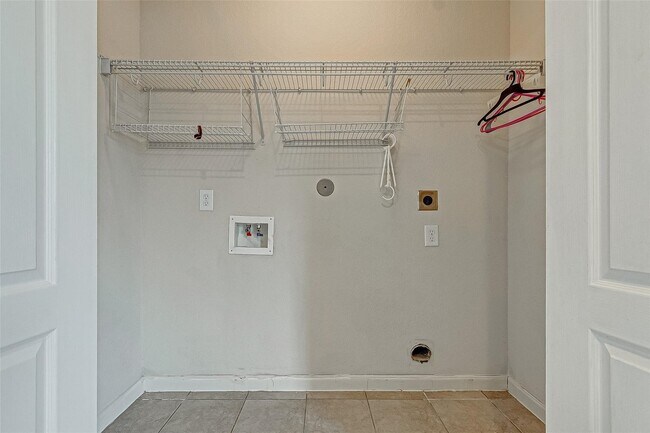 Building Photo - 2642 Skyview Trace Ct