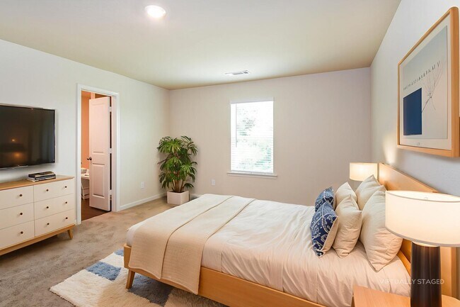 Building Photo - 150 Innis Brk Cir