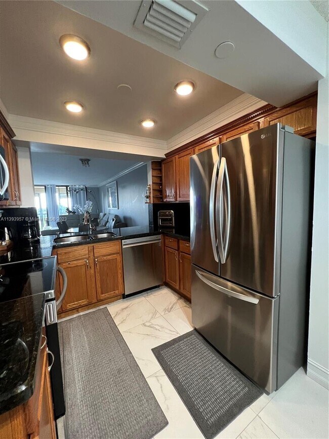 Building Photo - 1266 S Military Trail