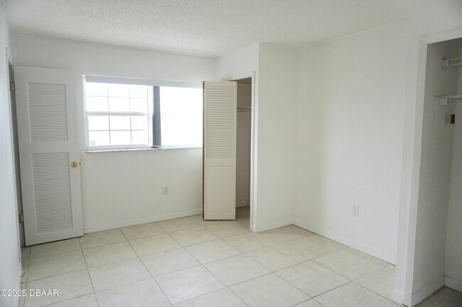 Building Photo - 1510 Ocean Shore Blvd