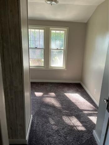 Building Photo - 406 S 6th Ave