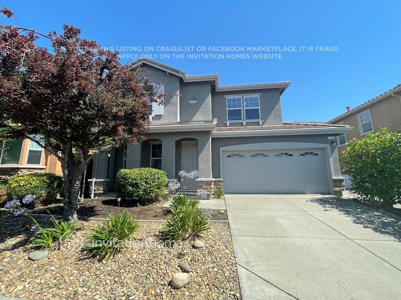 Primary Photo - 1120 Villaggio Cir