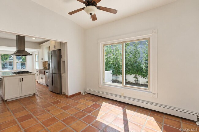 Building Photo - 45 Lynbrook Ave