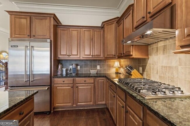 Building Photo - 807 Creekgarden Court