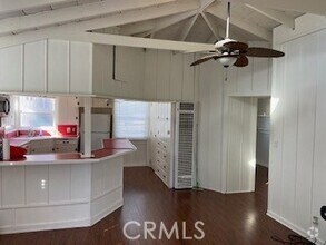 Building Photo - 435 Heliotrope Ave